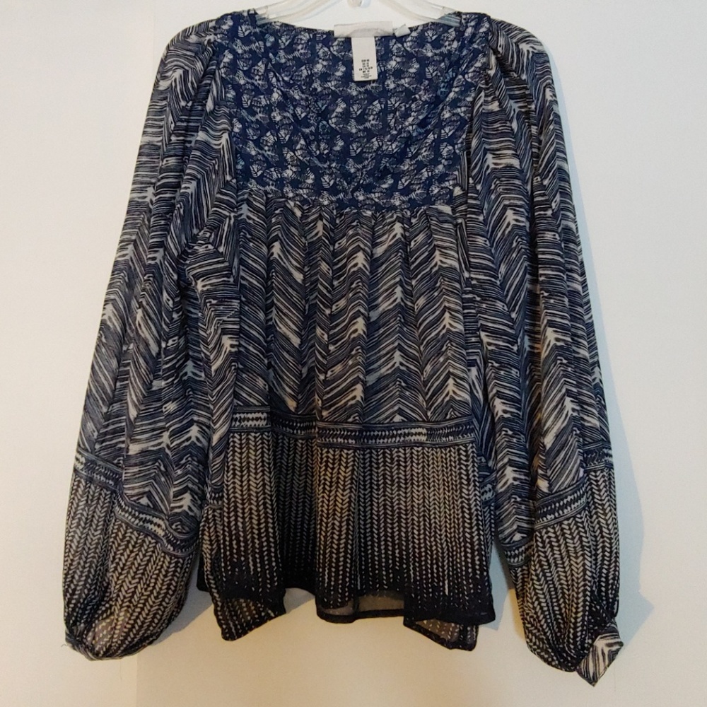 H&M vneck blouse